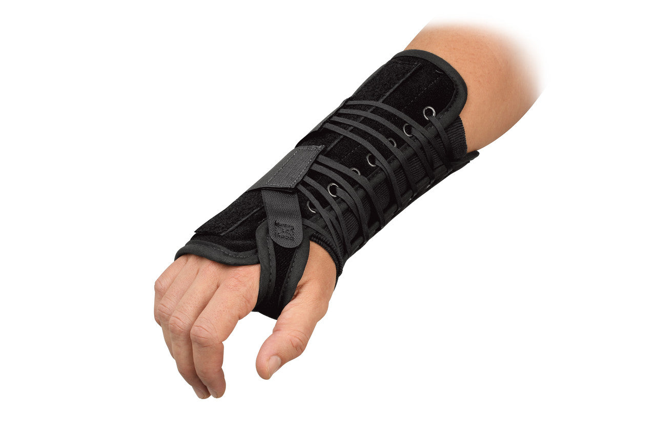 Attelle de poignet universelle à lacets